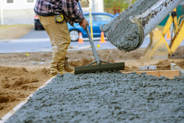 Best Poured Concrete Foundation  in George West, TX